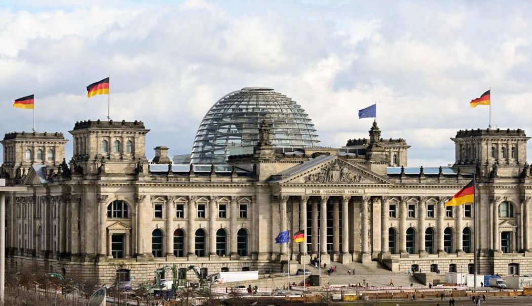Sondaj: Majoritatea germanilor se tem de un atac al Rusiei asupra NATO - 0-1757919669.jpg