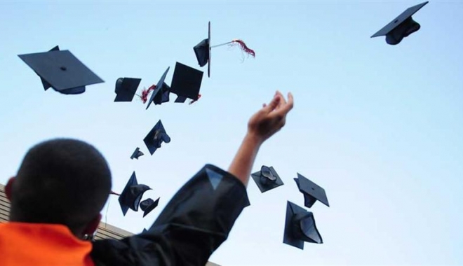 Diplome de licență cumpărate direct de la profesori. 36 de persoane suspecte sunt anchetate - 00159088large-1501162938.jpg