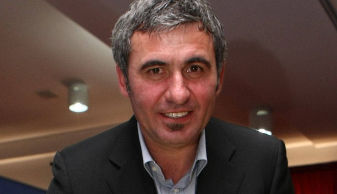 Hagi îl refuză pe Gigi Becali, în favoarea Viitorului - 0284420gheorghehagi7b54e16f78-1322294429.jpg