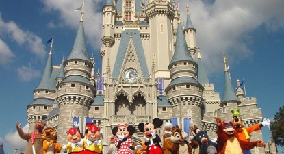 Accident cu cinci victime la Disneyland - 02d4e2acd64f0eb42e3b07cfa7447bc9.jpg