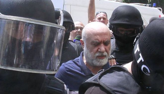 ZI CU EMOȚII pentru Omar Hayssam, condamnat la 23 de ani de închisoare. Tribunalul judecă cererea de întrerupere a pedepsei - 02hayssamnd465x390-1526367632.jpg