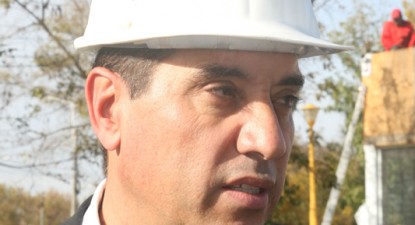 Gigi Chiru a inspectat șantierul din zona Nazarcea - 03037043c4c41a91135da70b90412762.jpg