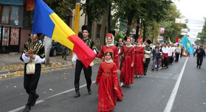Deputatul Aledin Amet propune înființarea unei trupe de teatru a comunității tătare - 0328e3e3377eeeb62aa0337bb33f425e.jpg