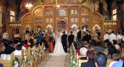 Vrea să-și ducă fratele vitreg la altar pentru că îl consideră jumătatea ei - 033a84ad5a259bb9d0e54d5b360f3a4d.jpg