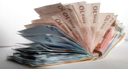 Depozitele românilor cresc, pentru a șaptea lună la rând - 03e818b264dccece60c68fd492e611db.jpg