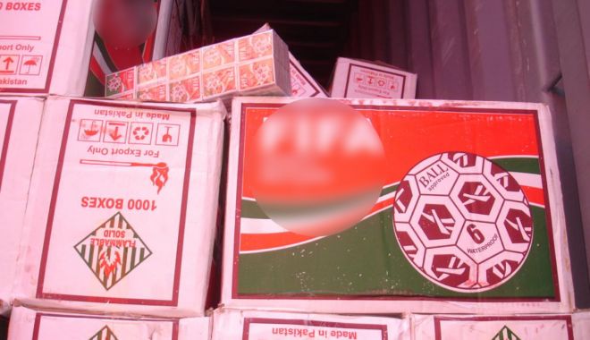 Chibrituri în valoare de peste jumătate de milion de lei, confiscate în Portul Constanța Sud Agigea - 040302-1551704473.jpg