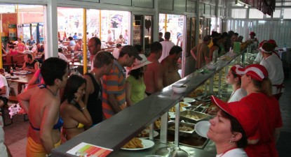 Mâncăruri delicioase și muzică bună la Complexul Cleopatra din Mamaia - 0417e9099f0268338ae9b8a49d21ba31.jpg