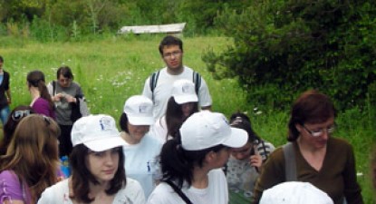 Gunoaiele din pădurea Hagieni, strânse de voluntari - 046dd69e7a537723f33b37df7125f4bc.jpg