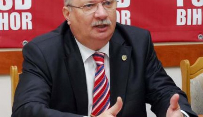 Ministrul Educației ar fi plagiat o lucrare greșită - 04ioanmang98729200-1336717109.jpg