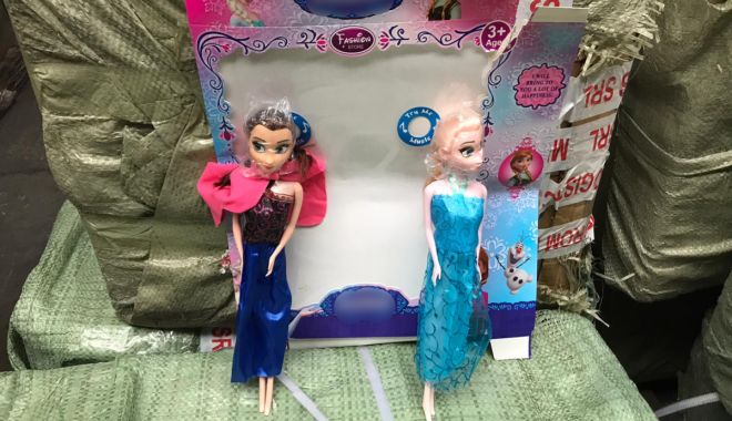 Super-eroi aduși din China, confiscați în Portul Constanța - 05124-1575585774.jpg