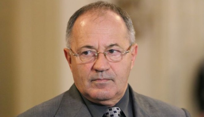 Traian Băsescu l-a dat în judecată pe Sorin Roșca Stănescu, care l-a acuzat că a primit mită - 05sorinroscastanescund1381870392-1383584989.jpg