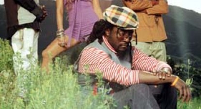 Black Eyed Peas pregătește un turneu grandios - 064bfce82c04a5c71b88dddde319ea71.jpg