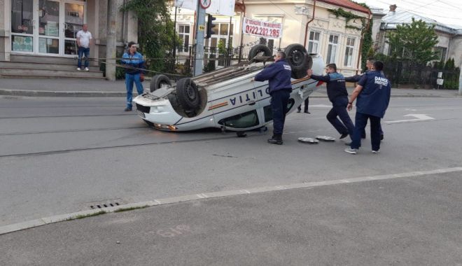 Polițist băut la volan, implicat în accident - 066e47b9870b4ca6ae52f7fb1bad6ff0-1558512231.jpg