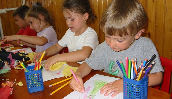 În aprilie vom afla copiii respinși în clasa I - 07113ee10cb95bf-1332941399.jpg