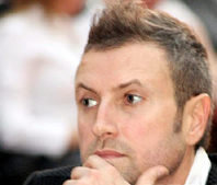 Sesiune de autografe Cătălin Botezatu - 089ccffb58521d004e8bd55edb204708.jpg