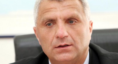 Cinci autoturisme au fost înmatriculate cu chitanțe false pentru taxa de poluare - 09e7bb8e71d5cf0750cf485e9929a50e.jpg