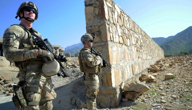 Cinci militari ai NATO au murit în sudul Afganistanului - 0afghanistan-1402395677.jpg