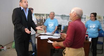 Foștii proprietari amenință primăria, consiliul local și prefectura cu procesele și DNA - 0b76fdf0c77a7c5b8b15b0eeb68109b8.jpg