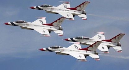 Thunderbirds, la show-ul aerian de la Kogălniceanu - 0ba3fe48d5ab5fcfb4743186c725cef9.jpg