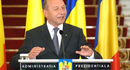 Toate salariile bugetarilor se reduc cu 25%, toate pensiile și ajutoarele de șomaj scad cu 15% - 0c6341f71160127dcb7e290a4df1ebb2.jpg