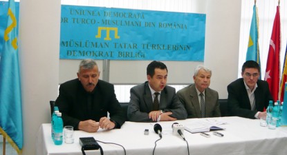 Artiști consacrați din Crimeea participă la prima sărbătoare oficială a limbii tătare din România - 0df0cf61e83e18bd7bfe09a5b34625d0.jpg