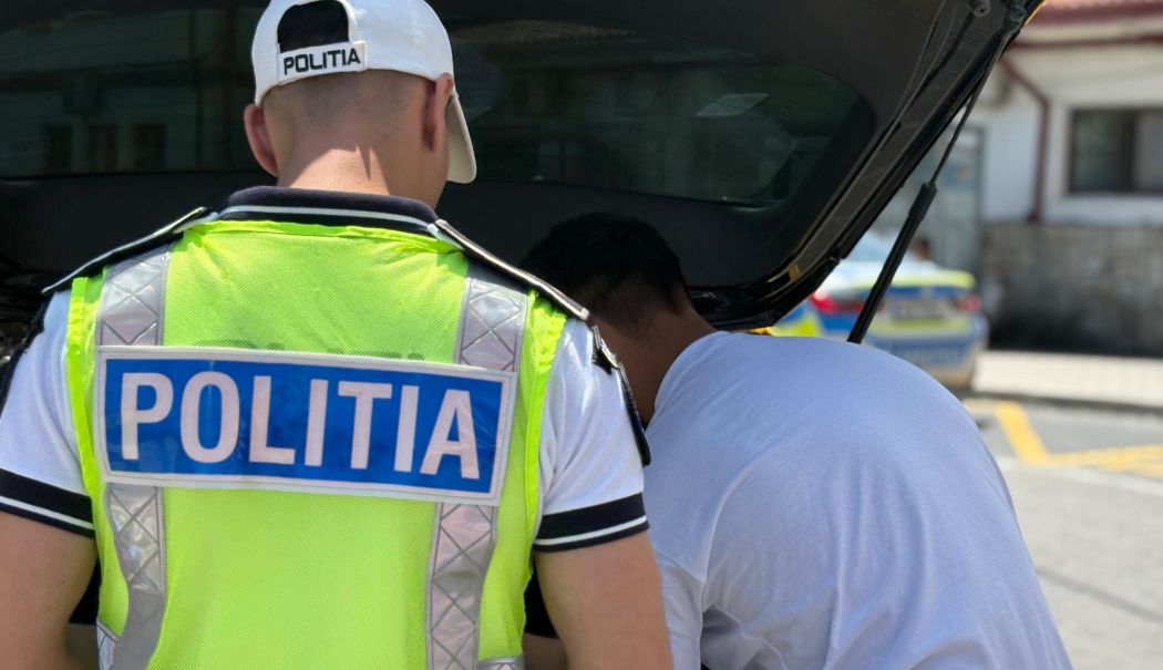 Acțiuni pentru prevenirea accidentelor rutiere, în Portul Constanța. Ce nereguli au constatat polițiștii - 0e4d49633879428ab78b385025755a63-1756456255.jpg