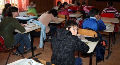 Roșu în gât și păduchi în școlile din Constanța - 0e7a07aff77cceeb55cd883ae26bb53d.jpg