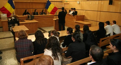 Și-a amenințat, lovit și sechestrat fosta iubită, chiar a doua zi după ce a ieșit din penitenciar - 0f70d19c41c092696766a57abe1b4266.jpg