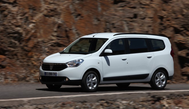 S-a lansat Dacia Lodgy! - 0img3291-1338980076.jpg