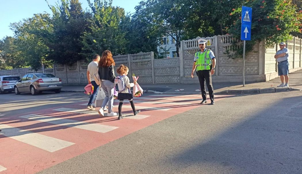 De astăzi, polițiștii locali vor supraveghea zilnic școlile și elevii