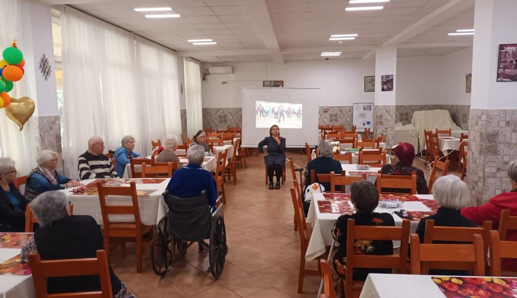 Seniorii din Constanța au participat la activități pentru prevenirea sedentarismului - 1-1-1726730423.jpeg