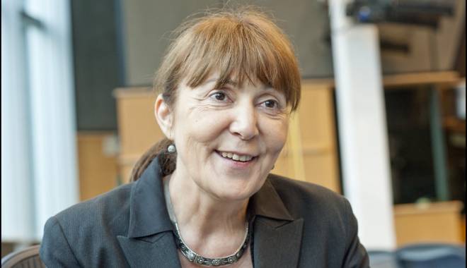 Monica Macovei cere prelungirea votului pentru românii din străinătate - 1-1414948488.jpg