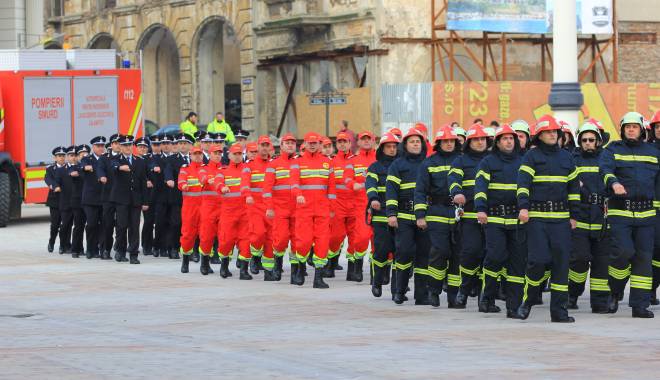 Pompieri, militari, polițiști, cât valorează viața voastră? - 1-1458733827.jpg