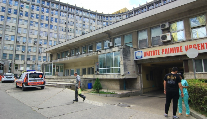 CAZ INCREDIBIL LA CONSTANȚA. Pacienta cu infarct ținută 4 ore în sala de așteptare a Spitalului, UMILITĂ din nou de doctori: 