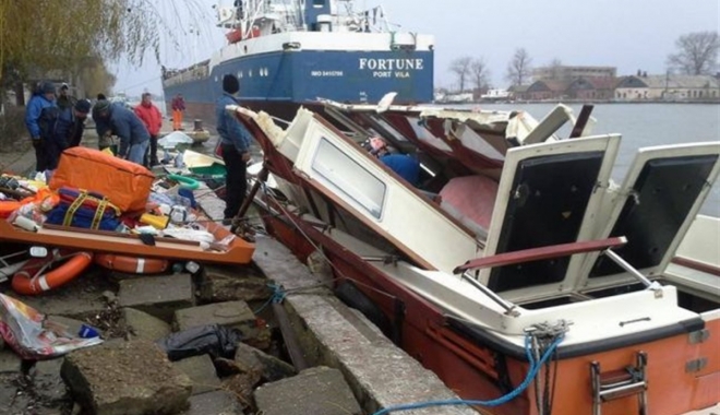 ACCIDENT NAVAL / Una dintre victime a fost transportată la Spitalul din Constanța - 1-1478246729.jpg