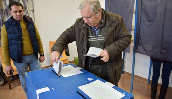UPDATE: ALEGERI PARLAMENTARE /SE PREFIGUREAZĂ DEZASTRUL.  REZULTATE PARȚIALE LA ORA 17. CINE INTRĂ ÎN PARLAMENT - 1-1481469887.jpg