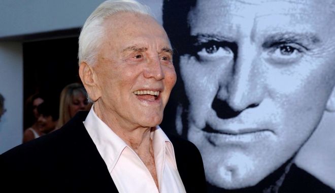 A murit ultimul titan de la Hollywood! Avea 103 ani - 1-1580994425.jpg