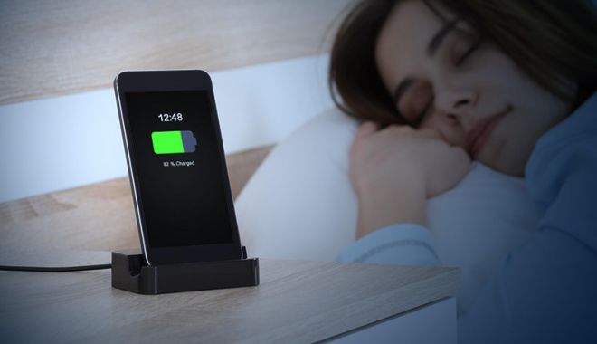 Îți ții telefonul la încărcat noaptea? Iată ce trebuie să știi despre bateria smartphone-ului tău - 1-1592313305.jpg