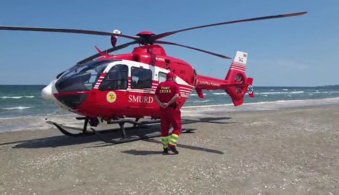 Persoană inconștientă, scoasă din mare. Intervine elicopterul Smurd - 1-1592582563.jpg