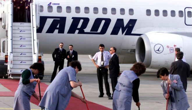 Doi angajați ai companiei TAROM, testați pozitiv cu coronavirus. Unul din ei s-a infectat pe litoral - 1-1594981322.jpg