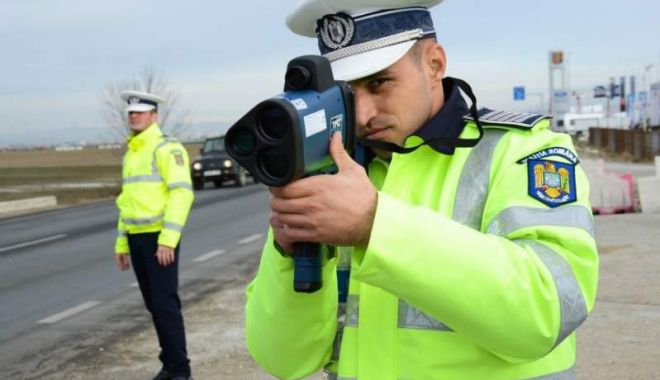 Zeci de șoferi amendați! Polițiștii au dat amenzi în valoare de peste 60.000 de lei - 1-1597929061.jpg