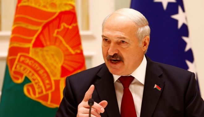 Lukaşenko recunoaşte că este posibil să fi rămas în fruntea statului puţin prea mult - 1-1599581381.jpg