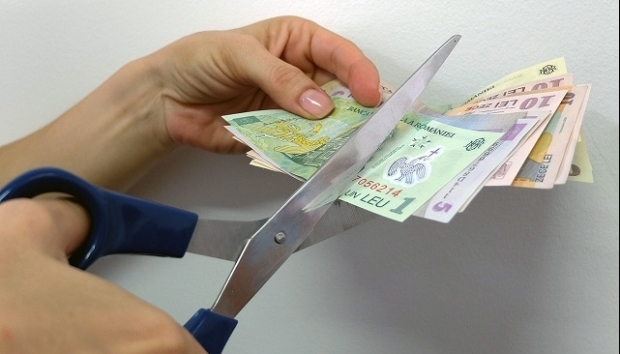 Declaraţiile preşedintelui Klaus Iohannis privind tăierile de salarii: E o prostie pesedistă - 1-1599667543.jpg