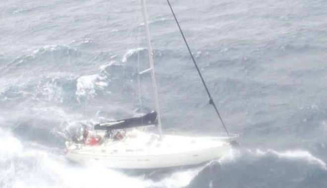 Un tânăr comandant de navă român a salvat patru vieți în Golful Mexic - 1-1600443538.jpg