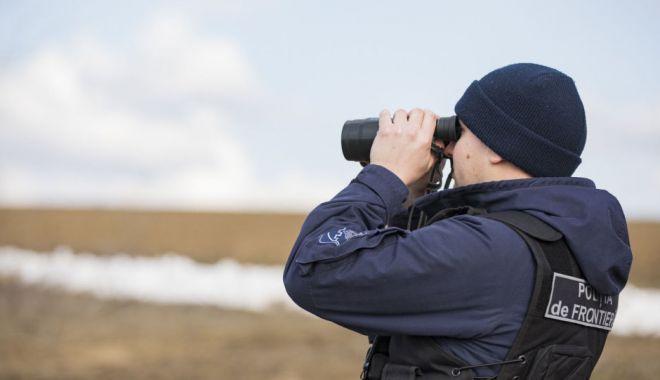 O persoană a intenţionat să traverseze ilegal frontiera bulgaro-română. A intervenit poliţia - 1-1601988460.jpg