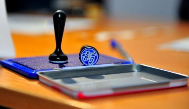Alegătorii cu acte de identitate expirate vor putea vota la parlamentare. Care sunt condiţiile - 1-1602768051.jpg