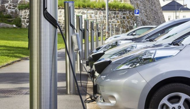 ACEA: Europa trebuie să înmulţească staţiile de încărcare pentru automobilele electrice - 1-1603901201.jpg