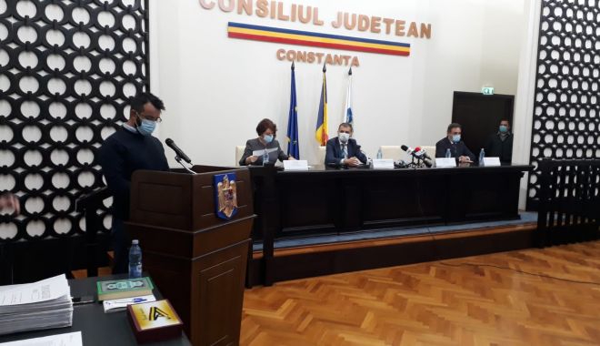 A început ceremonia de învestire a preşedintelui Consiliului Judeţean Constanţa - 1-1603986207.jpg