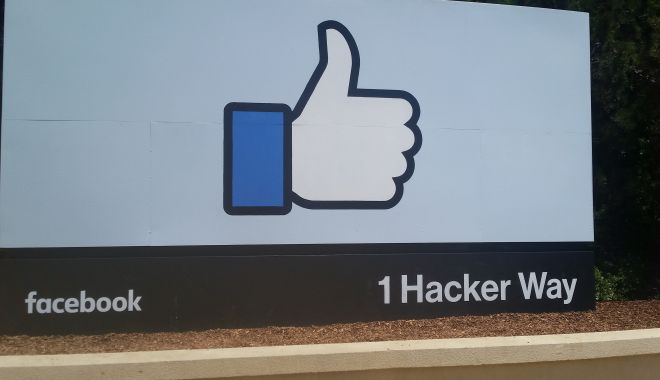 Facebook renunţă la butonul ''Like'' pe paginile publice - 1-1609951684.jpg