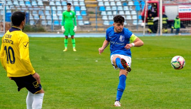 Fotbal, Liga a III-a / Farul Constanţa II, restanţă dificilă cu CS Afumaţi, în deplasare - 1-1634627661.jpg